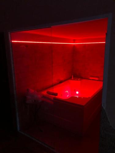 Kiss and Room - image 6