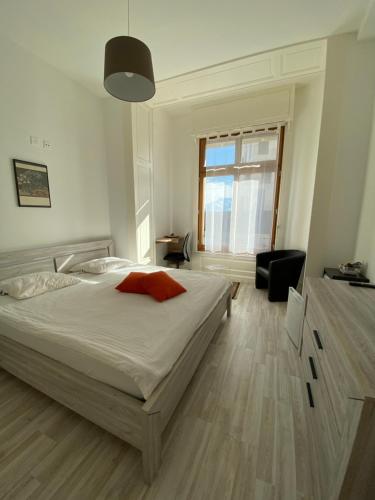 B&B Guest House Du Lac Room Type - Double Room with Mountain View