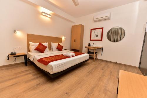 Hotel Golden Saffron 'Near Shivaji Park Metro Station'