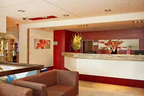 大堂, H+巴德索登酒店 (H+ Hotel Bad Soden) in 巴德索登
