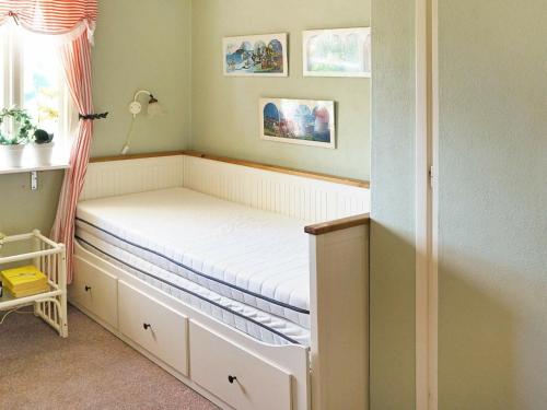 One-Bedroom Holiday home in Hästveda - image 3