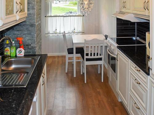 Iekārtas, 2 person holiday home in Mandalen-By Traum in Måndalen