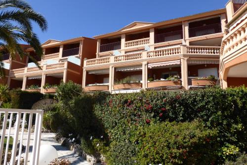 Buitenkant, Plage de Miramar in Theoule-sur-Mer