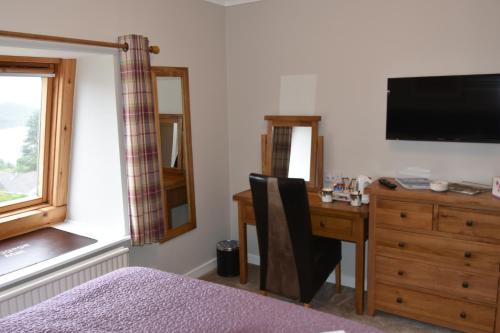 Lochview House - image 8