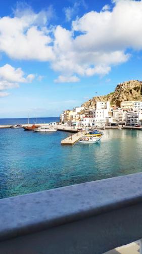 Mimis & Connie 1, Karpathos (foto 2)