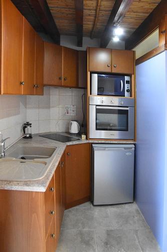 廚房, 圖克納茲托弗羅卡酒店 (To Konatzi tou Flokka) in 阿吉奧斯泰奧多羅斯