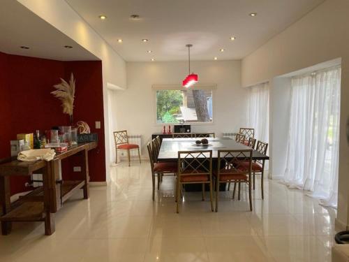 Casa Jilguero para 8 personas Pinamar