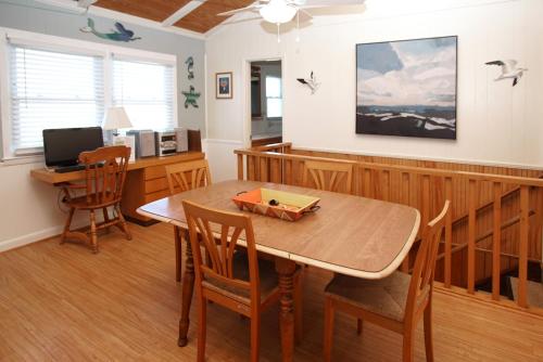 Reunion Place - image 2