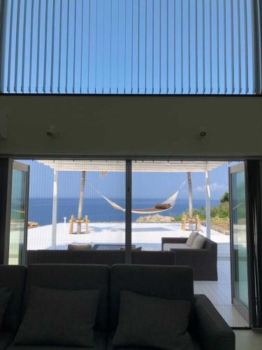 오키나와 본섬 B BASE KOURI iSLAND 4성급 싱글룸 레스토랑