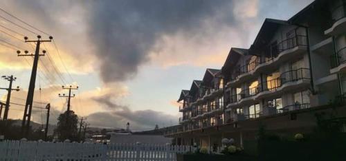 Lake Infinity Residence