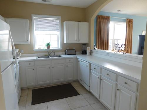 Ironwood #421 condo - image 3