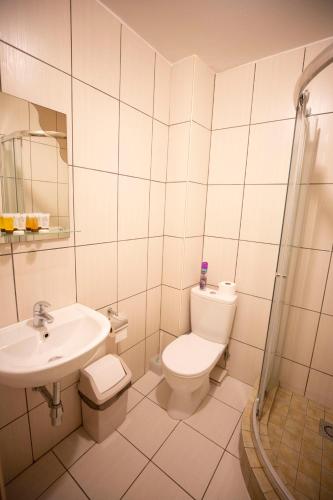 Taujėnų dvaro svečių namai Taujėnų dvaro svečių namai