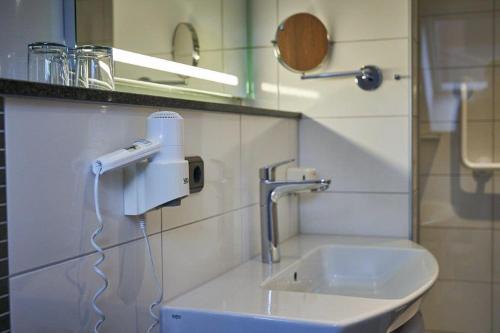 Zum Dallmayr Hotel Garni 26m von Berching entfernt