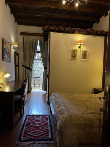 Superior Double Room image 10