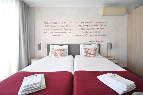 Famous Crows Lisbon Suites - image 8