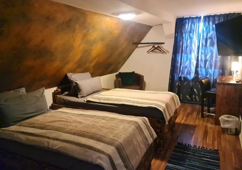 Twin Room - Attic