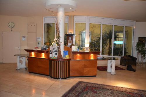 לובי, Hotel-Restaurant Fischer in באד וולטרסדורף