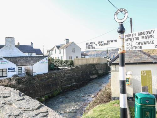 Tan Bryn 2 - image 7