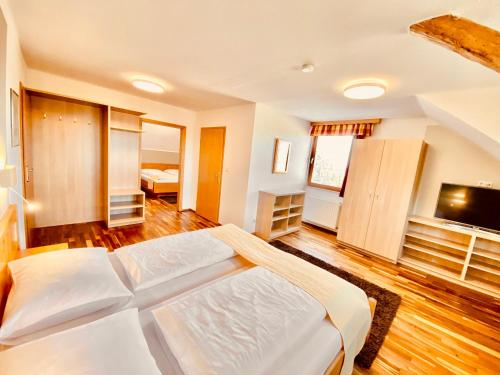 Hotel Pension Moosmann - image 10