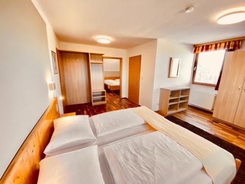 Hotel Pension Moosmann - image 12