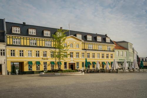 Hotel Dania - image 11