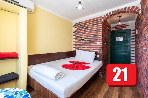 Hotel Simona Complex – Sofia, NY
