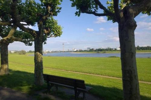 Apartment 120 qm -3 Schlafzimmer-2 Bäder- für 7 Gäste, Дюссельдорф (фото 3)