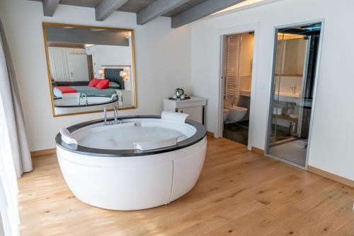 Cristallo Wellness Hotel - 온수 욕조