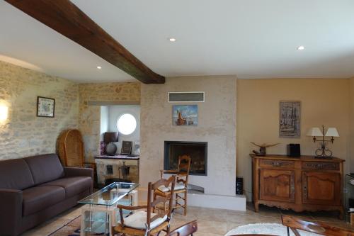 Gîte 4 étoiles avec hébergement insolite - 10 personnes (Gite 4 etoiles avec hebergement insolite - 10 personnes) in 聖伊萊勒代洛熱