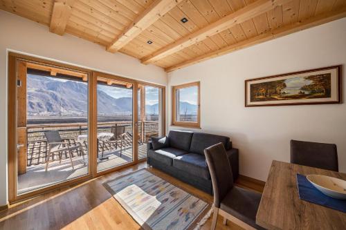 Superior One-Bedroom Apartment with Balcony