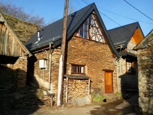 Le Bonheur des Hauteurs, Gite du Playras - alt 1100m - gîte à louer Sentein