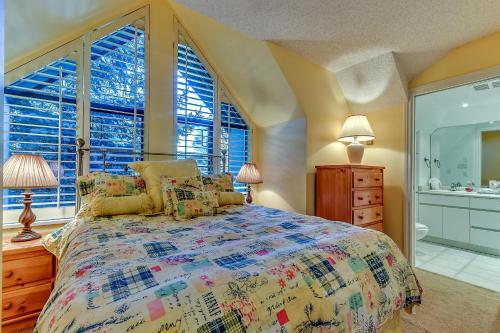 Wintergreen 27 - fireplace in Whistler, Canada