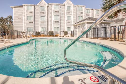 Microtel Inn & Suites by Wyndham Gulf Shores