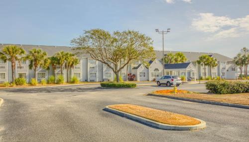 Microtel Inn & Suites By Wyndham Gulf Shores