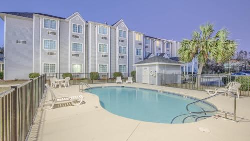 Microtel Inn & Suites by Wyndham Gulf Shores in Gulf Shores, USA