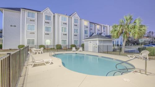 נוף, Microtel Inn & Suites by Wyndham Gulf Shores in גלף שורס(אי אל)