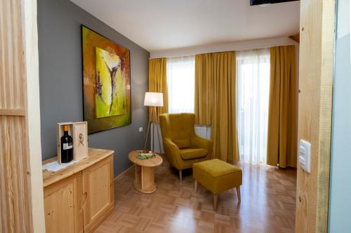 291928315 Art Hotel Kristal