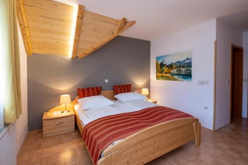 291931639 Art Hotel Kristal