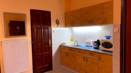 Feherhaz Alkalmi Szallo in เตตเย