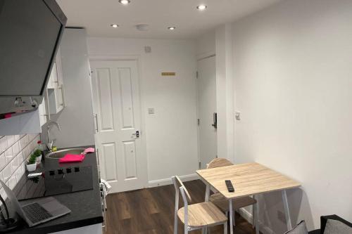 Small Cosy Studio In Plaistow. East London, Londýn (fotografie 6)
