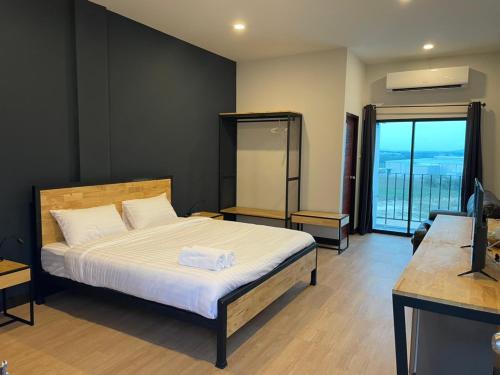 Sinai Hotel near Rayong Green Valley Country Club