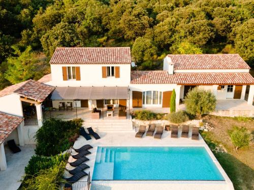 Luxury villa in Provence with a private pool