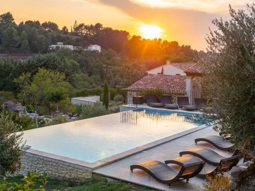 Luxury villa in Provence with a private pool