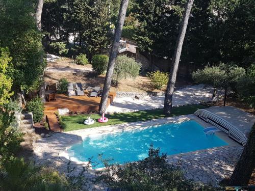 A hidden paradise in the beautiful surroundings of Saint Remy de Provence