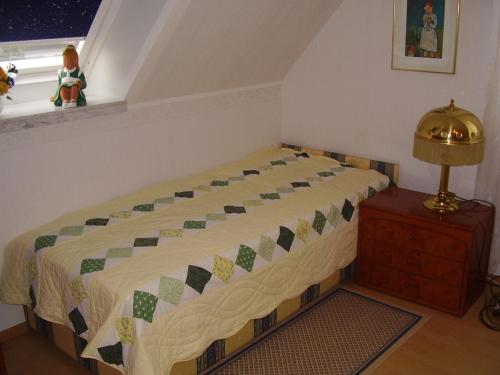 1 twin bed