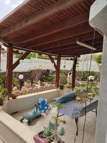 Balcony/terrace, Carmela Studio in Shaked