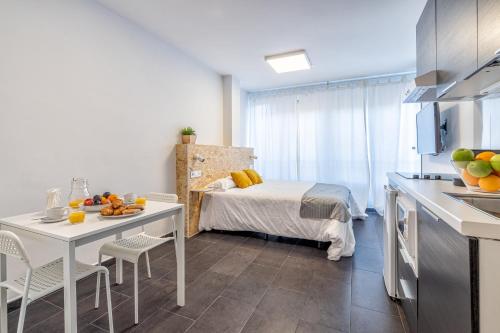 FUN BUILDING STUDIOS by HOMEABOUT Room Type - Standard Studio