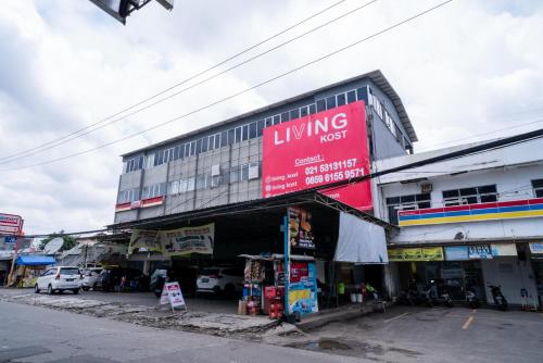 Living Kost Syariah At Alam Sutera RedPartner - Tap to explore photos