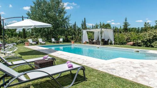 Albachiara 8, Emma Villas
