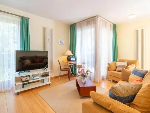 Kaiservillen Heringsdorf - Ferienwohnung mit 1 Schlafzimmer und Balkon D122 in Heringsdorf, Deutschland
